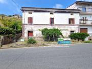 Case e ville in vendita di 165 m² in Via roma