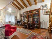 Case e ville in vendita di 165 m² in Via Vecchia Aretina