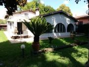 Case e ville in vendita di 166 m² in Via Po