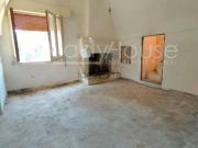 Case e ville in vendita di 169 m² in Via Genova, 48