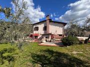 Case e ville in vendita di 170 m² in Località Valle...