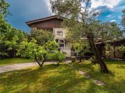 Case e ville in vendita di 170 m² in Via B. Pilli, 3