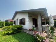 Case e ville in vendita di 170 m² in Via I Maggio, 4