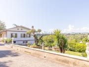 Case e ville in vendita di 170 m² in Via Malvasia, 11