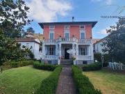 Case e ville in vendita di 172 m² in Via La Spezia, 92