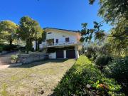 Case e ville in vendita di 175 m² in Via Colle Campanaro