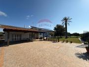 Case e ville in vendita di 175 m² in Via Roma