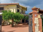 Case e ville in vendita di 175 m² in Via Scifelle