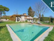 Case e ville in vendita di 176 m² in Via Sorripa, 34