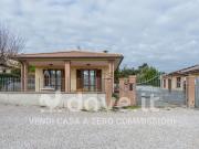 Case e ville in vendita di 176 m² in Via Veneto, 5