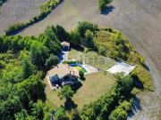 Case e ville in vendita di 178 m² in Frazione Collamato