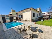 Case e ville in vendita di 178 m² in Via delle Camelie