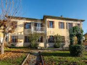 Case e ville in vendita di 178 m² in Via G. Marconi, 22