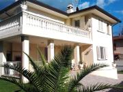 Case e ville in vendita di 180 m²