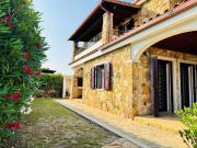 Case e ville in vendita di 180 m² in Località Olia Speciosa