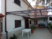 Case e ville in vendita di 180 m² in Via Achille...