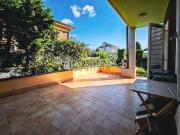 Case e ville in vendita di 180 m² in Via dei Garofani