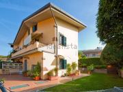 Case e ville in vendita di 180 m² in Via Federico Marinetti