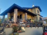 Case e ville in vendita di 180 m² in Via Fonte della...