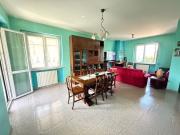 Case e ville in vendita di 180 m² in Via G. Miglioli, 14 Case e ville in vendita di 180 m² in Via G. Miglioli, 14