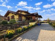 Case e ville in vendita di 180 m² in Via Giotto