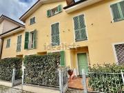 Case e ville in vendita di 180 m² in Via Massagli