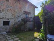 Case e ville in vendita di 180 m² in Via Pizzano, 2