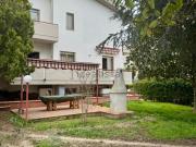 Case e ville in vendita di 180 m² in Via Sibari, 9