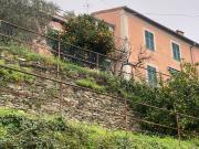 Case e ville in vendita di 182 m² in Via Castellaro, 2