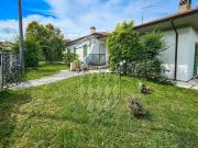 Case e ville in vendita di 185 m² in Via Bassagrande