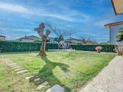 Case e ville in vendita di 185 m² in Via Carlo Sforza, 7