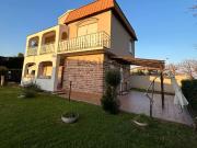 Case e ville in vendita di 185 m² in Via V. Alfieri, 159