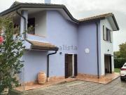 Case e ville in vendita di 185 m² in Via Vicenza