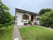 Case e ville in vendita di 188 m² in Via Padre Perilli, 85