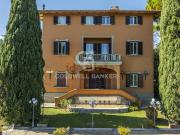 Case e ville in vendita di 1900 m²