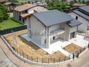 Case e ville in vendita di 190 m² in Via Alessandro Tassoni