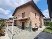 Case e ville in vendita di 190 m² in Via Arturo Toscanini