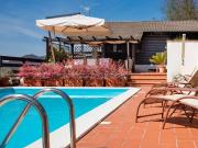 Case e ville in vendita di 190 m² in Via Casalina, 17