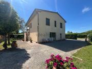 Case e ville in vendita di 190 m² in Via delle...