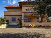 Case e ville in vendita di 190 m² in Via Delle Rose