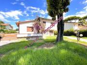 Case e ville in vendita di 190 m² in Via Firenze