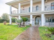 Case e ville in vendita di 190 m² in Via Lucrezia...