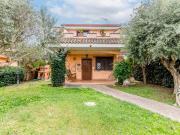 Case e ville in vendita di 190 m² in Via Pisano