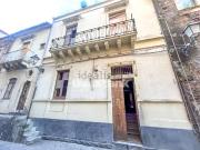 Case e ville in vendita di 190 m² in Via Reggio