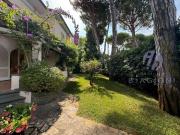 Case e ville in vendita di 190 m² in Via Toscana, 55045