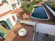 Case e ville in vendita di 1924 m² in Viale Cimabue, 33