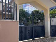 Case e ville in vendita di 192 m² in Via Giarratana, 7