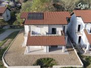 Case e ville in vendita di 192 m² in Via roma