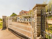 Case e ville in vendita di 193 m² in Circonvallazione...