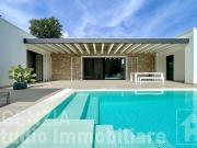 Case e ville in vendita di 193 m² in Via Caravigla